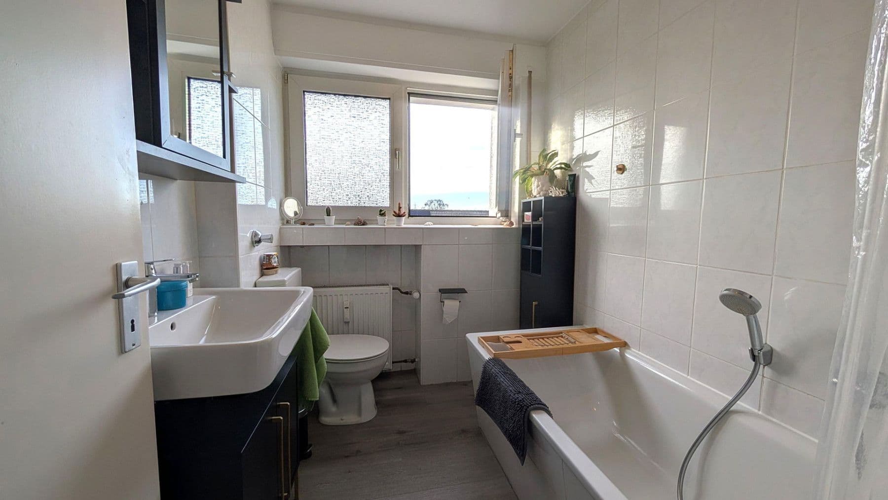 Pronájem bytu 2+1 58 m², Elisabethstr. 8, Neuss, Severní Porýní-Vestfálsko Pronájem bytu 2+1 58 m², Elisabethstr. 8, Neuss, Severní Porýní-Vestfálsko