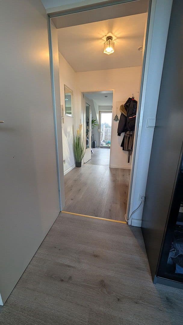 Pronájem bytu 2+1 58 m², Elisabethstr. 8, Neuss, Severní Porýní-Vestfálsko Pronájem bytu 2+1 58 m², Elisabethstr. 8, Neuss, Severní Porýní-Vestfálsko