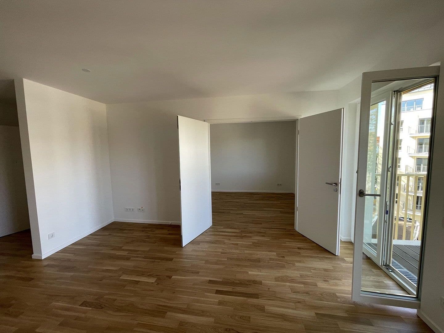 Pronájem bytu 4+1 93 m², Torgauer Str. 44a, Leipzig, Sasko Pronájem bytu 4+1 93 m², Torgauer Str. 44a, Leipzig, Sasko