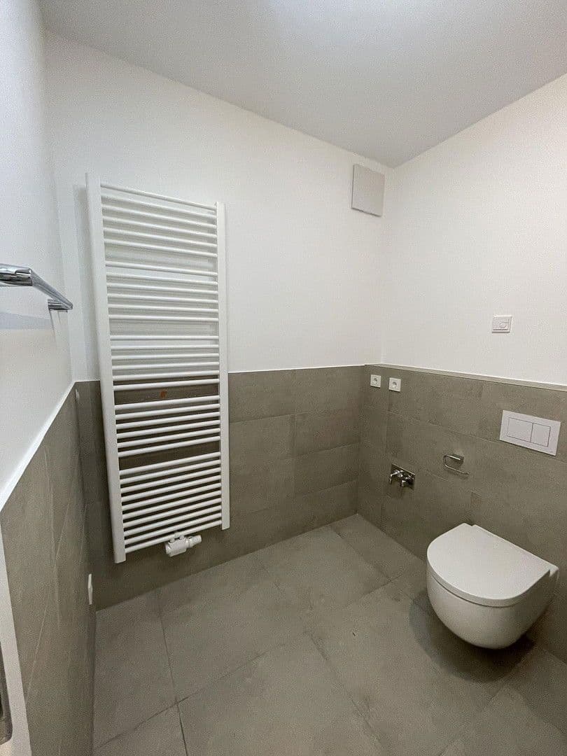 Pronájem bytu 4+1 93 m², Torgauer Str. 44a, Leipzig, Sasko Pronájem bytu 4+1 93 m², Torgauer Str. 44a, Leipzig, Sasko