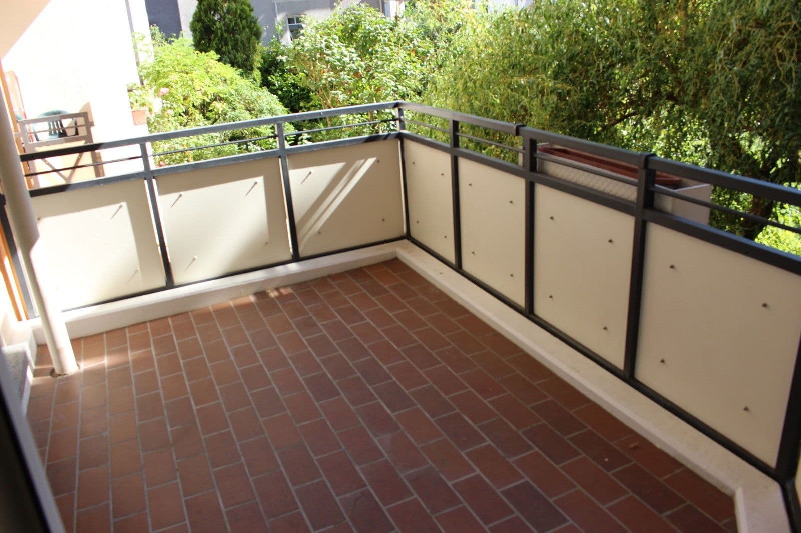 Pronájem bytu 3+1 83 m², Frankfurt am Main, Hessen Pronájem bytu 3+1 83 m², Frankfurt am Main, Hessen