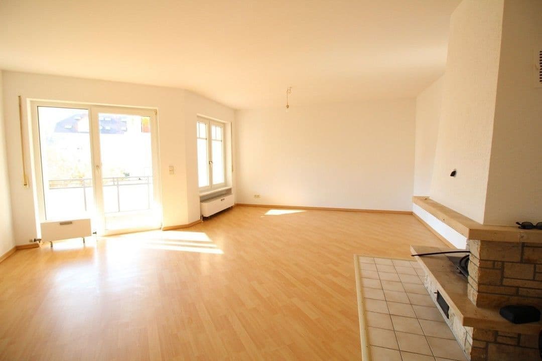 Pronájem bytu 3+1 83 m², Frankfurt am Main, Hessen Pronájem bytu 3+1 83 m², Frankfurt am Main, Hessen