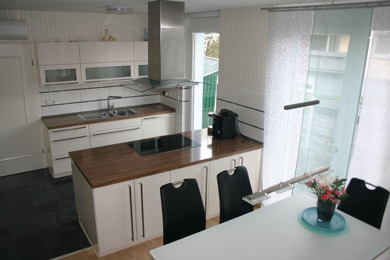 Prodej domu 220 m², pozemek 304 m², Kalkofenstr, 5, Umkirch, Bádensko-Württembersko Prodej domu 220 m², pozemek 304 m², Kalkofenstr, 5, Umkirch, Bádensko-Württembersko