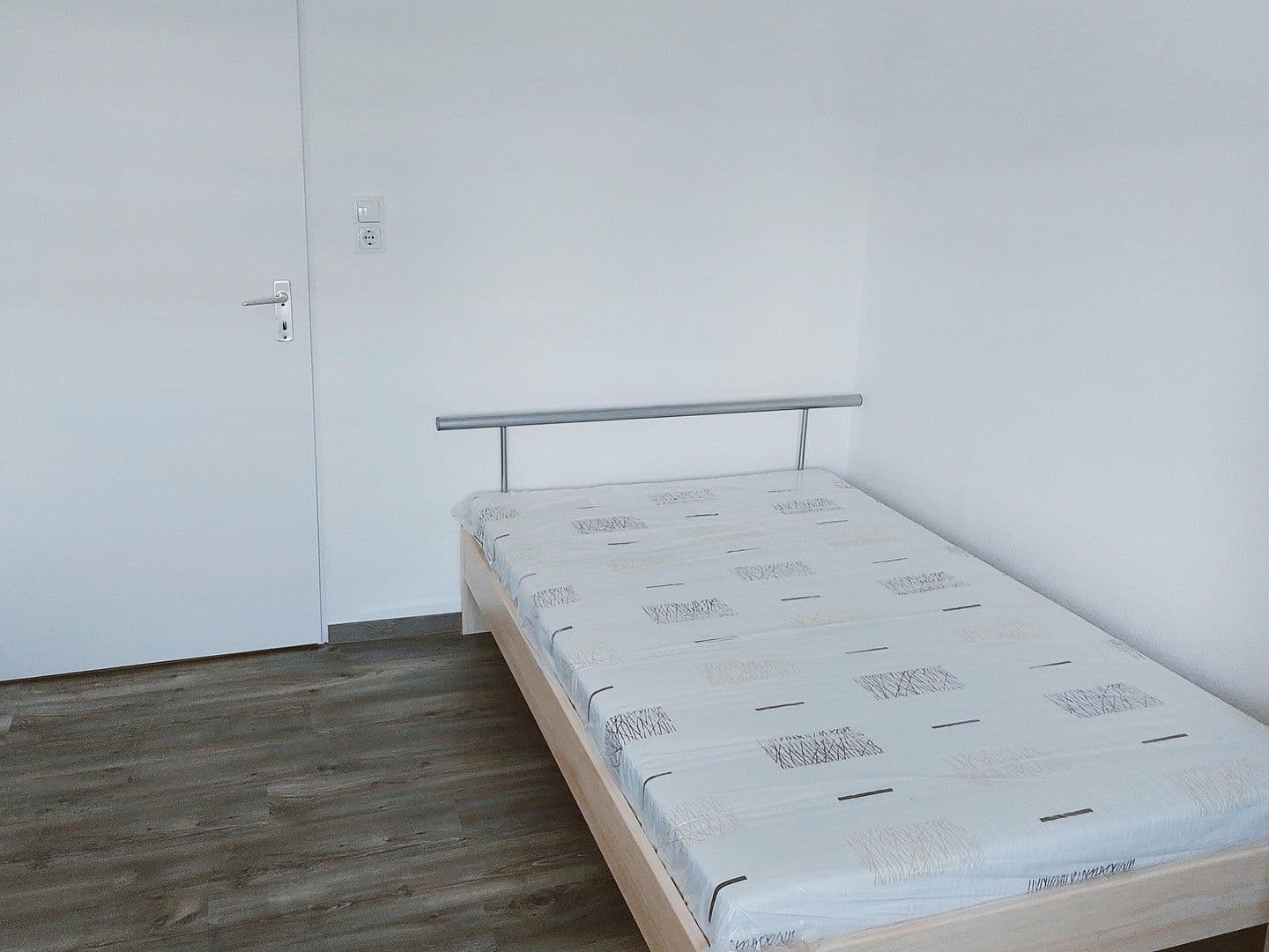 Pronájem bytu 1+1 20 m², Wacksstraße 4, Heilbronn, Bádensko-Württembersko Pronájem bytu 1+1 20 m², Wacksstraße 4, Heilbronn, Bádensko-Württembersko