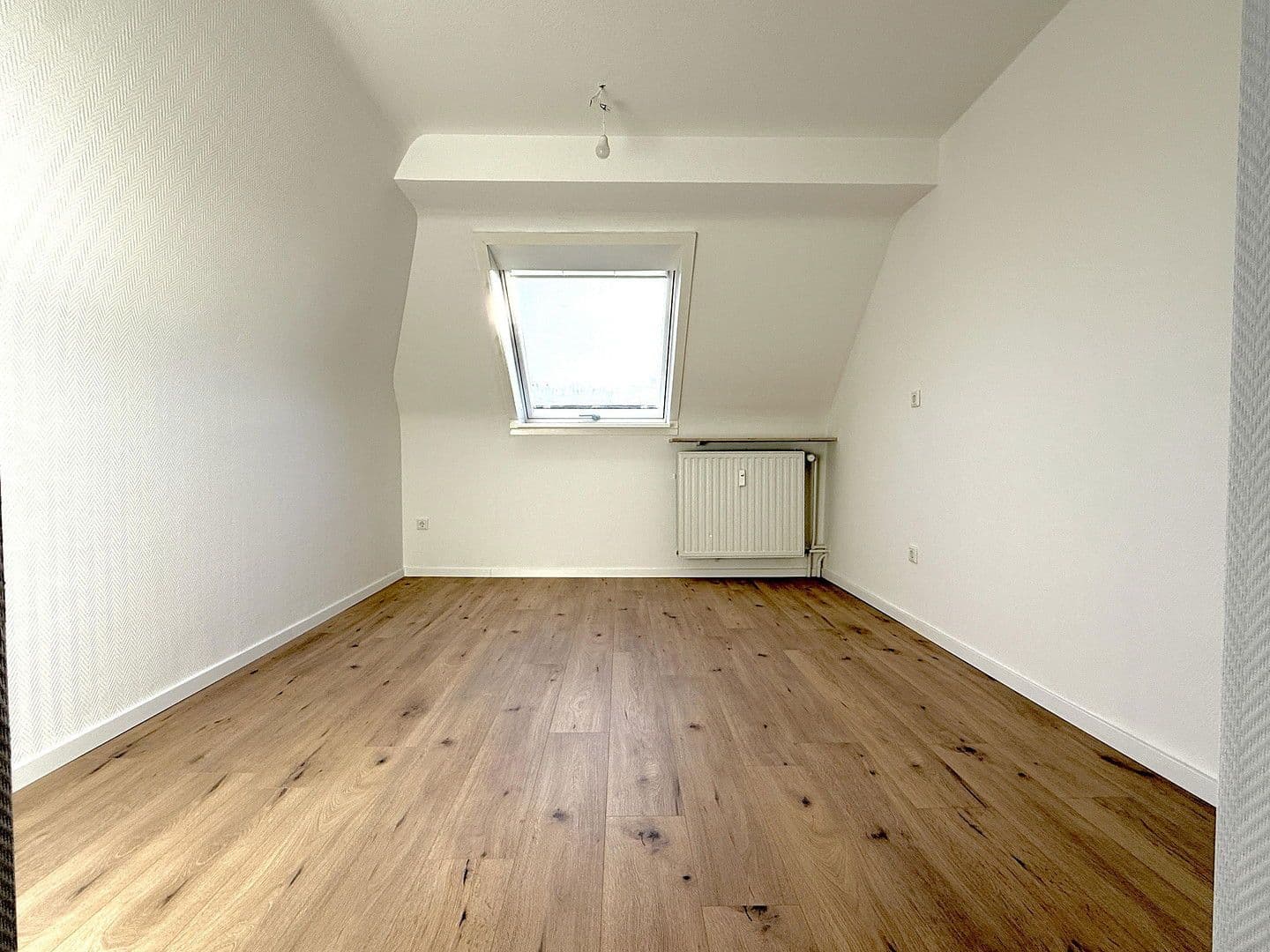 Pronájem bytu 3+1 65 m², Schwerter Str. 147, Hagen, Severní Porýní-Vestfálsko Pronájem bytu 3+1 65 m², Schwerter Str. 147, Hagen, Severní Porýní-Vestfálsko