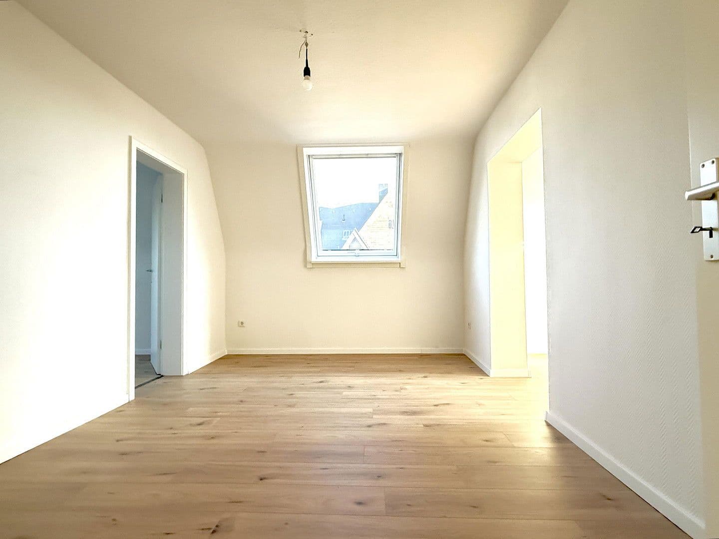 Pronájem bytu 3+1 65 m², Schwerter Str. 147, Hagen, Severní Porýní-Vestfálsko Pronájem bytu 3+1 65 m², Schwerter Str. 147, Hagen, Severní Porýní-Vestfálsko