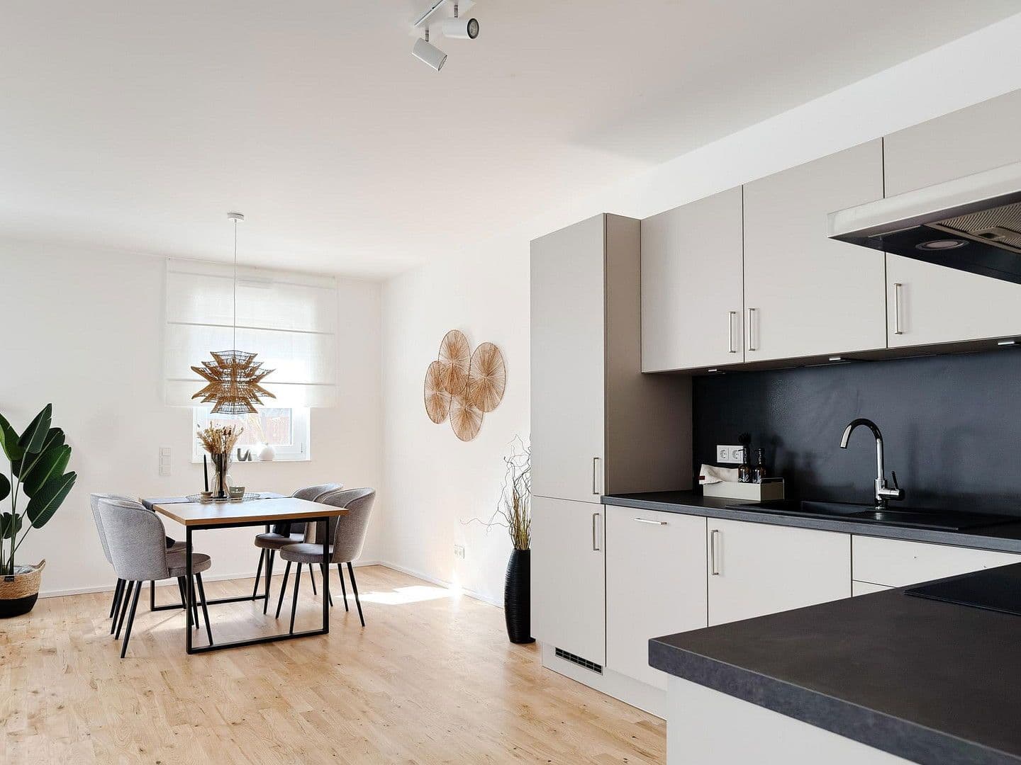 Pronájem bytu 3+1 81 m², Dietzenbacher Straße 117, Offenbach, Hessen Pronájem bytu 3+1 81 m², Dietzenbacher Straße 117, Offenbach, Hessen