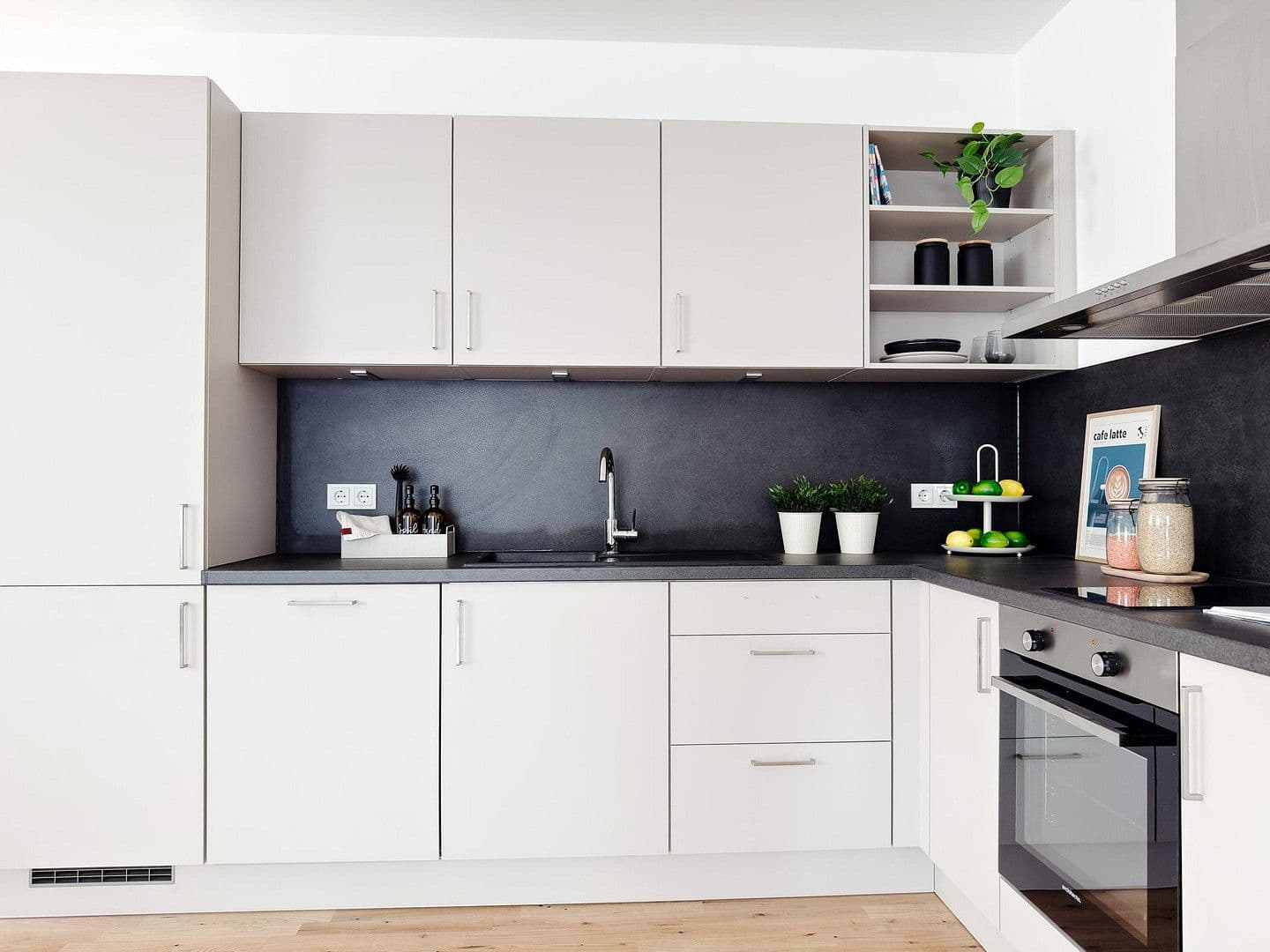 Pronájem bytu 3+1 81 m², Dietzenbacher Straße 117, Offenbach, Hessen Pronájem bytu 3+1 81 m², Dietzenbacher Straße 117, Offenbach, Hessen