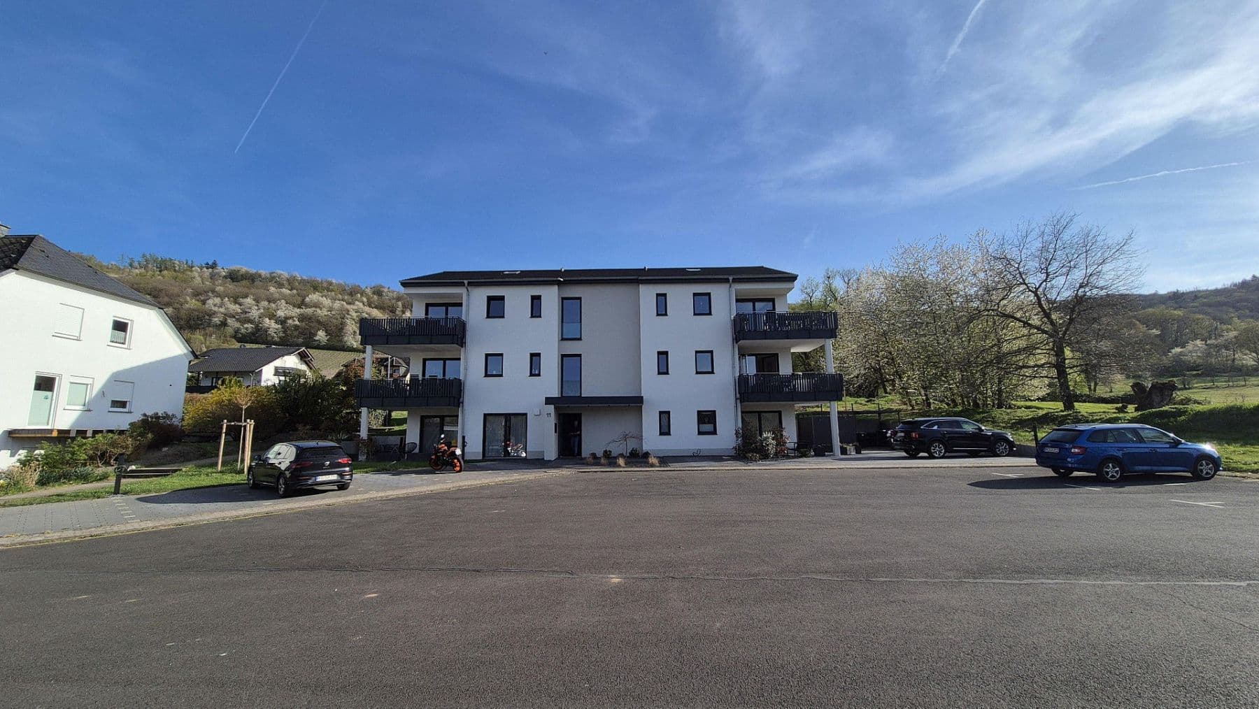 Pronájem bytu 2+1 70 m², Bernkastel-Kues, Porýní-Falc Pronájem bytu 2+1 70 m², Bernkastel-Kues, Porýní-Falc