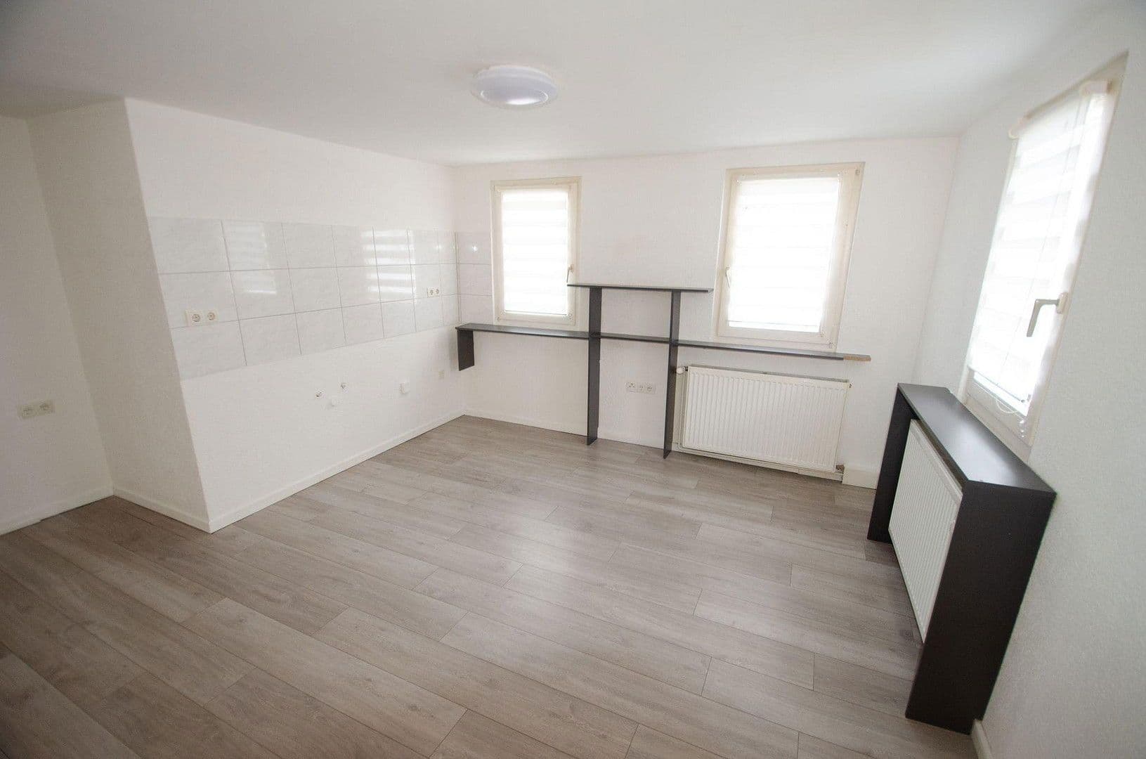 Prodej domu 107 m², pozemek 98 m², Waldachtal, Bádensko-Württembersko Prodej domu 107 m², pozemek 98 m², Waldachtal, Bádensko-Württembersko