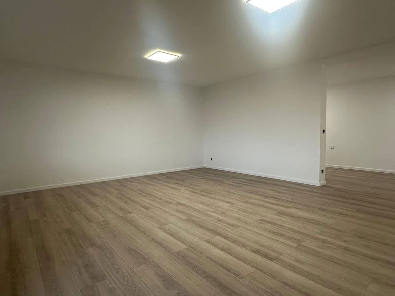 Prodej bytu 3+1 90 m², Oberhausen-Rheinhausen, Bádensko-Württembersko Prodej bytu 3+1 90 m², Oberhausen-Rheinhausen, Bádensko-Württembersko