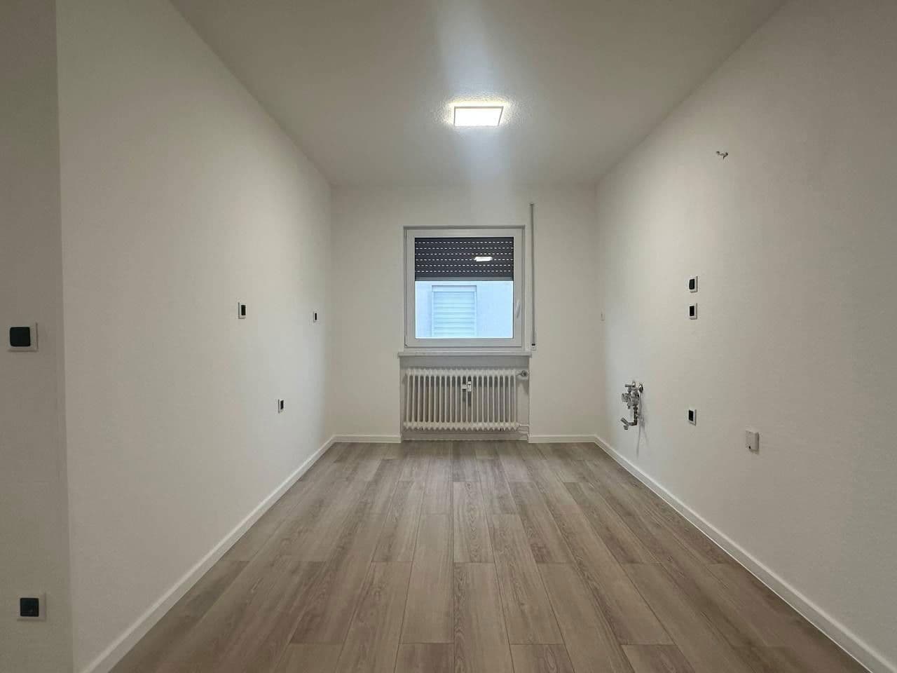 Prodej bytu 3+1 90 m², Oberhausen-Rheinhausen, Bádensko-Württembersko Prodej bytu 3+1 90 m², Oberhausen-Rheinhausen, Bádensko-Württembersko