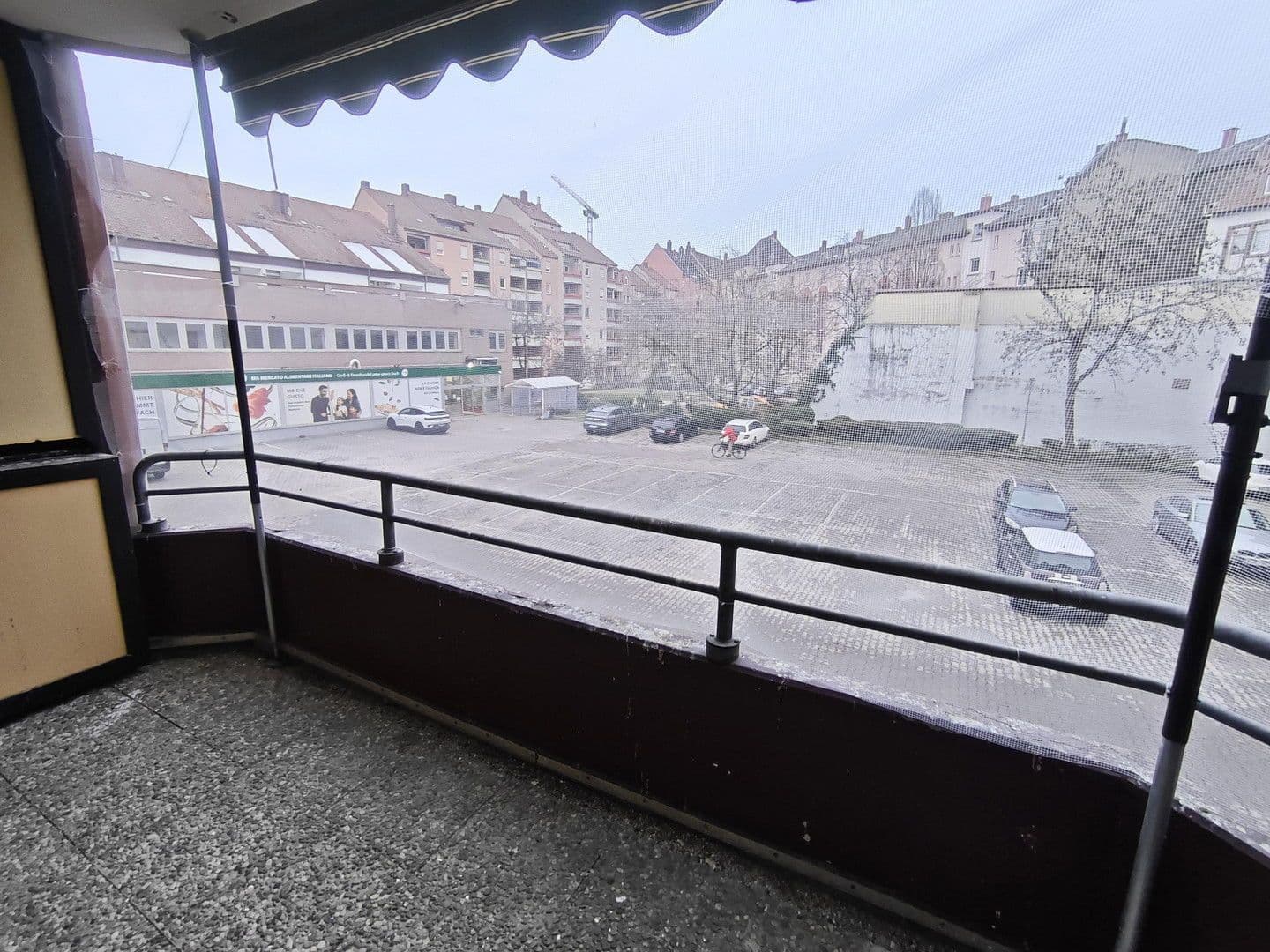 Pronájem bytu 2+1 49 m², Knollstraße 6, Ludwigshafen, Porýní-Falc Pronájem bytu 2+1 49 m², Knollstraße 6, Ludwigshafen, Porýní-Falc