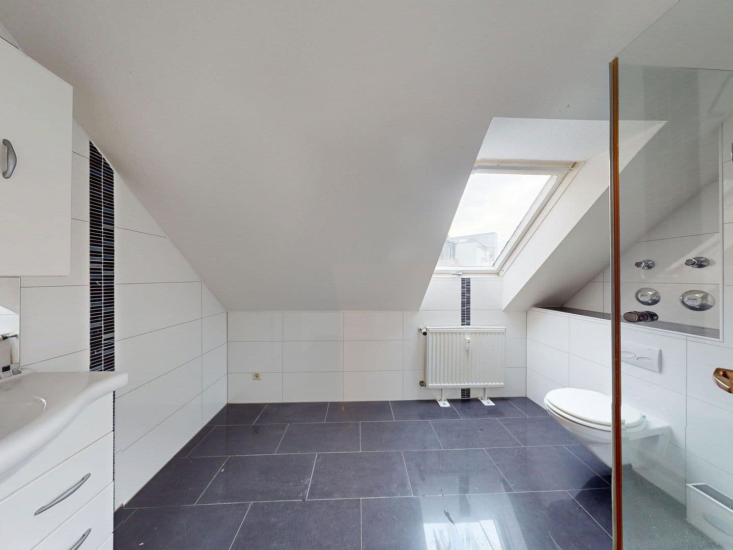 Prodej bytu 5+1 120 m², Rohrlachstrasse 5, Ludwigshafen, Porýní-Falc Prodej bytu 5+1 120 m², Rohrlachstrasse 5, Ludwigshafen, Porýní-Falc