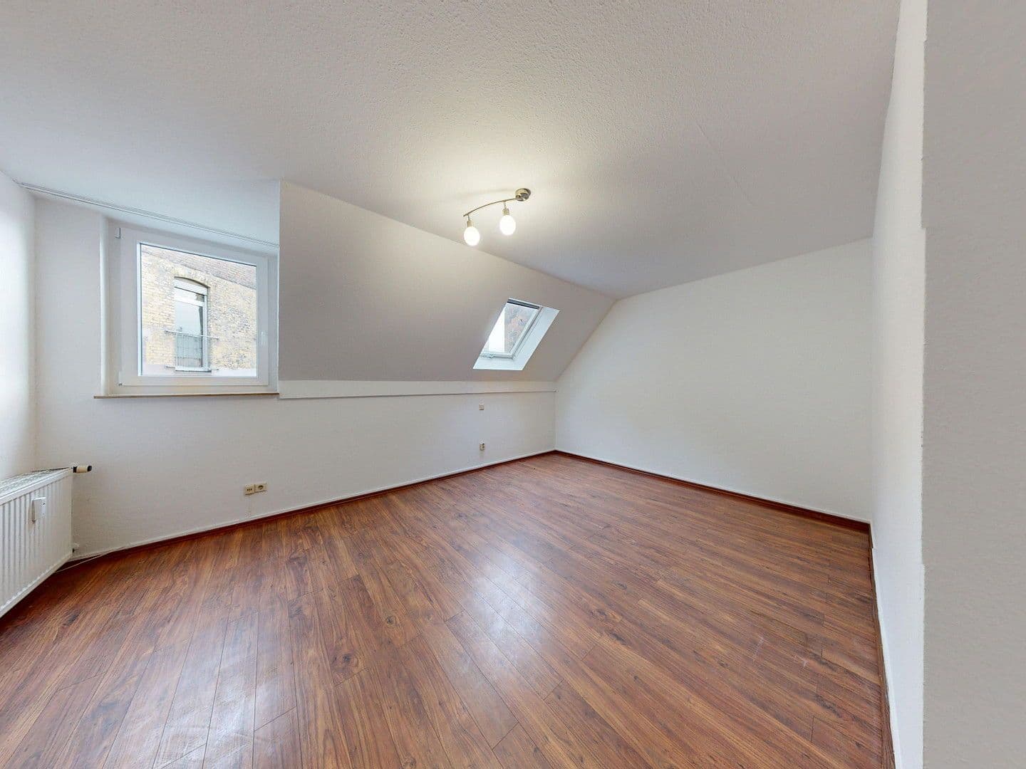 Prodej bytu 5+1 120 m², Rohrlachstrasse 5, Ludwigshafen, Porýní-Falc Prodej bytu 5+1 120 m², Rohrlachstrasse 5, Ludwigshafen, Porýní-Falc