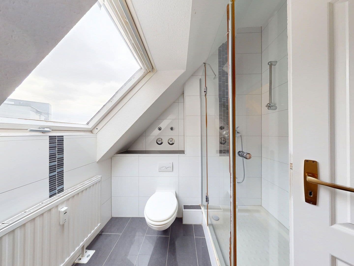 Prodej bytu 5+1 120 m², Rohrlachstrasse 5, Ludwigshafen, Porýní-Falc Prodej bytu 5+1 120 m², Rohrlachstrasse 5, Ludwigshafen, Porýní-Falc