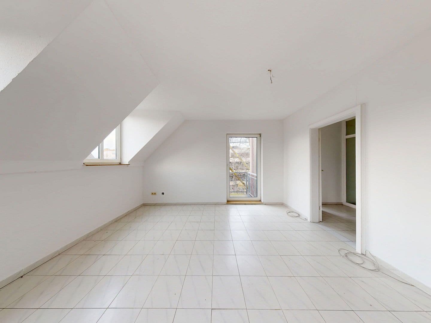 Prodej bytu 5+1 120 m², Rohrlachstrasse 5, Ludwigshafen, Porýní-Falc Prodej bytu 5+1 120 m², Rohrlachstrasse 5, Ludwigshafen, Porýní-Falc