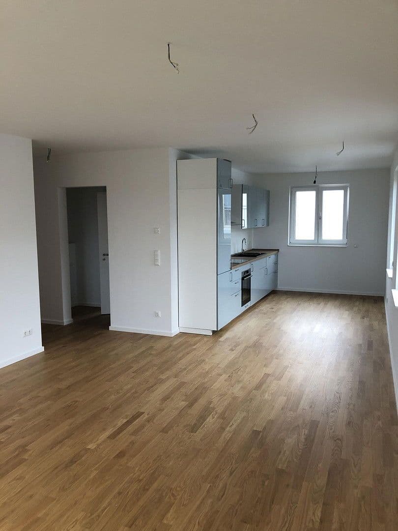 Pronájem bytu 4+1 102 m², Wolfgang-Knabe-Straße 6, Bernau, Braniborsko Pronájem bytu 4+1 102 m², Wolfgang-Knabe-Straße 6, Bernau, Braniborsko