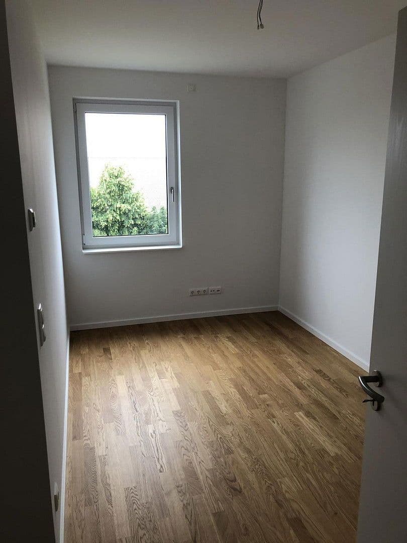 Pronájem bytu 4+1 102 m², Wolfgang-Knabe-Straße 6, Bernau, Braniborsko Pronájem bytu 4+1 102 m², Wolfgang-Knabe-Straße 6, Bernau, Braniborsko