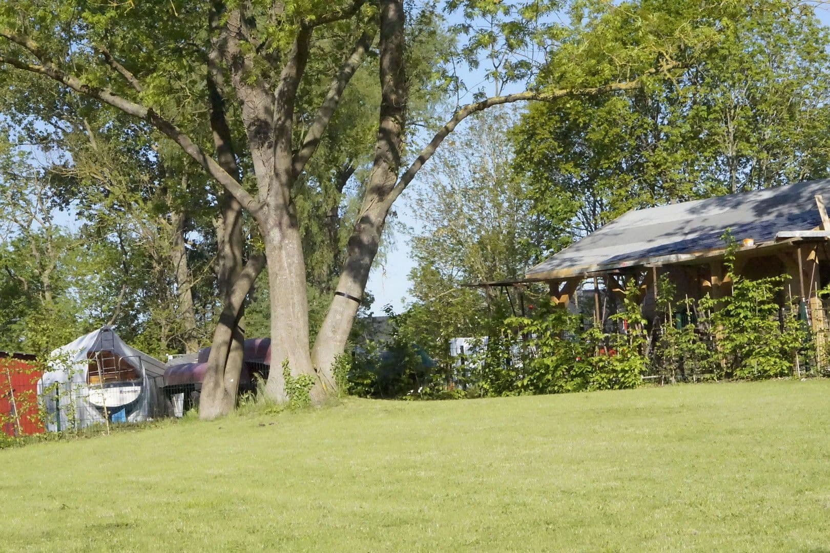 Prodej domu 220 m², pozemek 1.585 m², Dorfstrasse 2-3, Krummin, Mecklenburg-Vorpommern Prodej domu 220 m², pozemek 1.585 m², Dorfstrasse 2-3, Krummin, Mecklenburg-Vorpommern