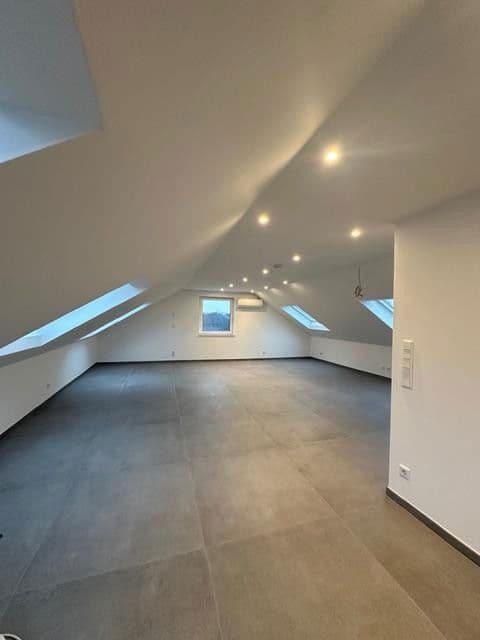 Pronájem bytu 1+1 56 m², Mülheim, Severní Porýní-Vestfálsko Pronájem bytu 1+1 56 m², Mülheim, Severní Porýní-Vestfálsko