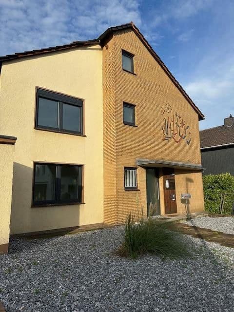 Pronájem bytu 1+1 56 m², Mülheim, Severní Porýní-Vestfálsko Pronájem bytu 1+1 56 m², Mülheim, Severní Porýní-Vestfálsko