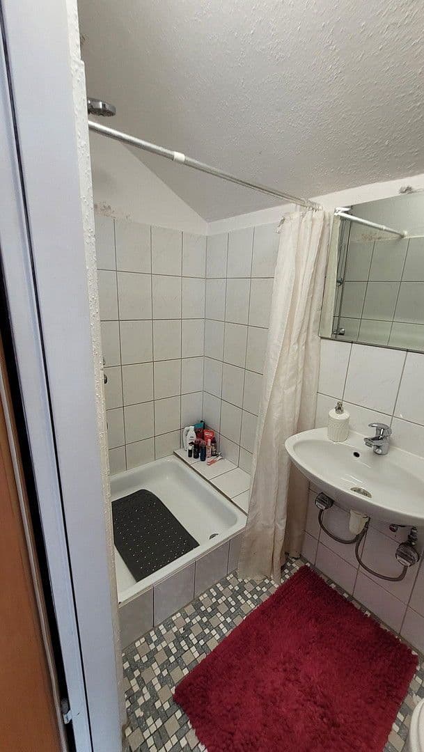 Pronájem bytu 1+kk 36 m², Johann-Peter-Hebel Str. 20, Schliengen, Bádensko-Württembersko Pronájem bytu 1+kk 36 m², Johann-Peter-Hebel Str. 20, Schliengen, Bádensko-Württembersko