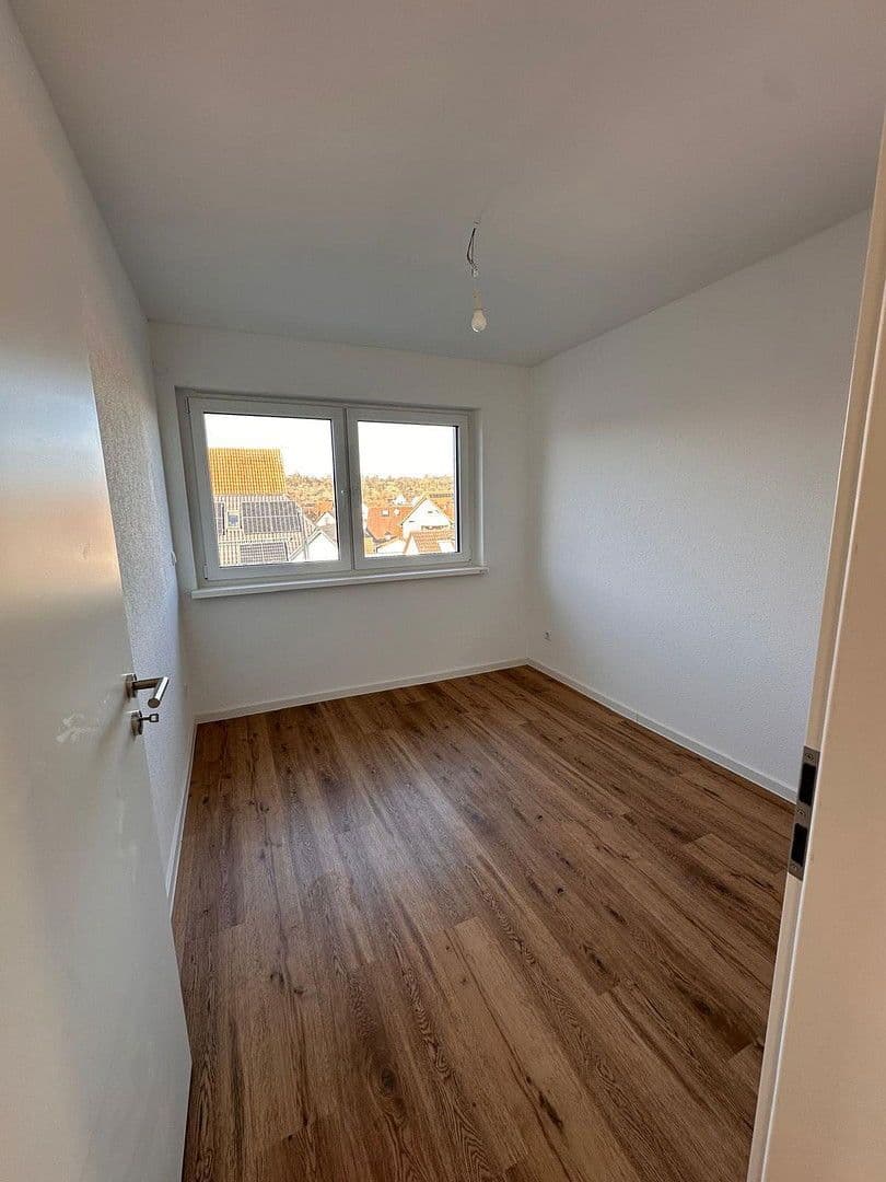 Pronájem bytu 4+kk 102 m², Markgröningen, Bádensko-Württembersko Pronájem bytu 4+kk 102 m², Markgröningen, Bádensko-Württembersko