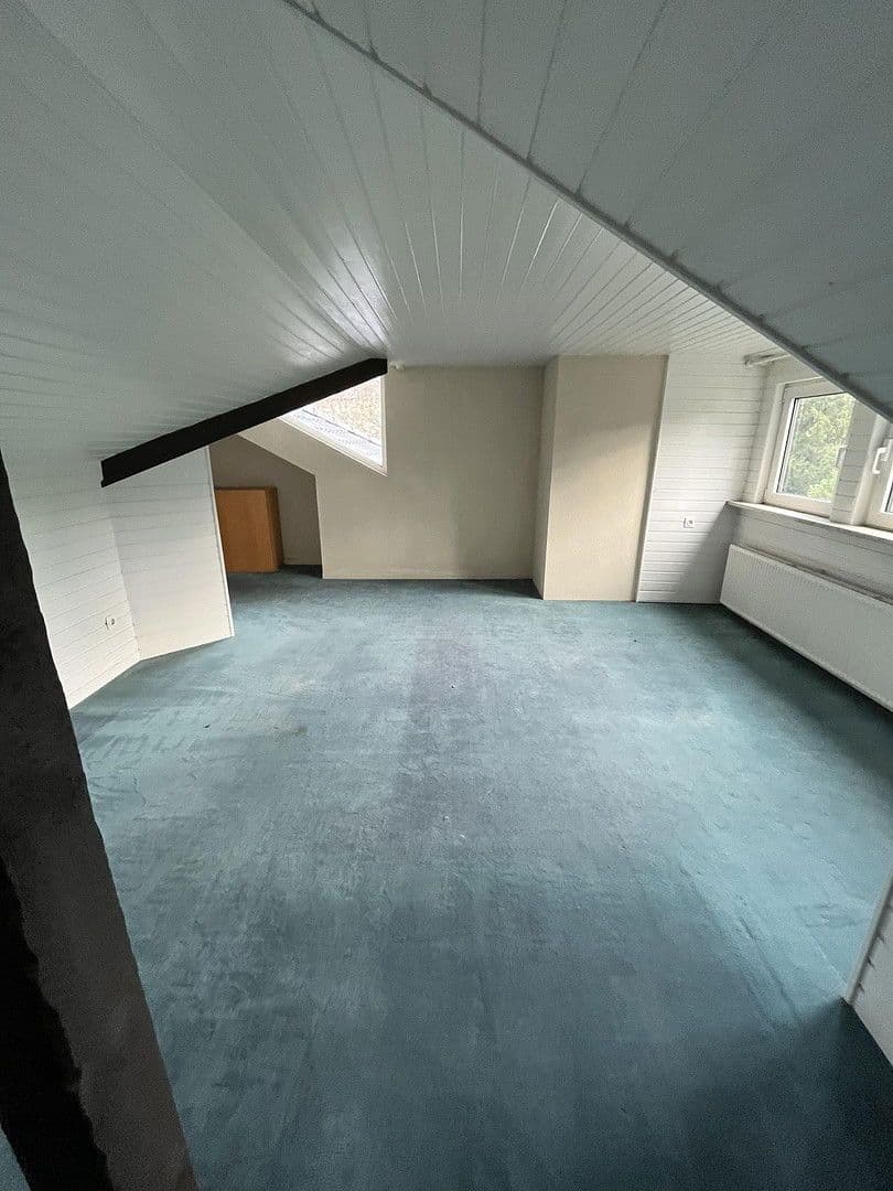 Prodej domu 230 m², pozemek 1.463 m², Königgrätzerstr. 12, Solingen, Severní Porýní-Vestfálsko Prodej domu 230 m², pozemek 1.463 m², Königgrätzerstr. 12, Solingen, Severní Porýní-Vestfálsko