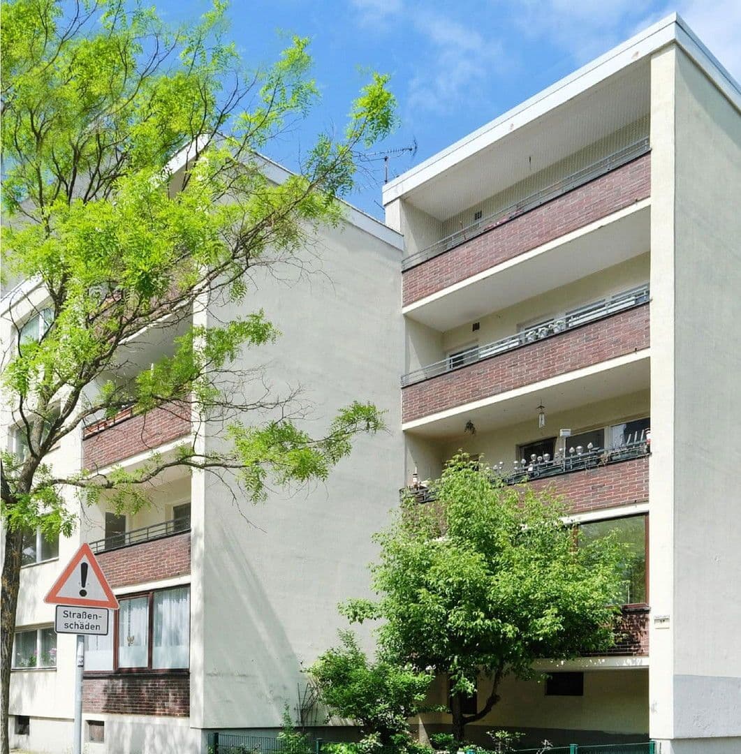 Prodej bytu 2+1 68 m², Sommerstraße 37, Berlin, Berlín Prodej bytu 2+1 68 m², Sommerstraße 37, Berlin, Berlín