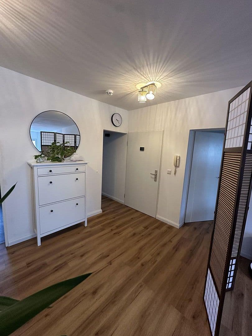 Prodej bytu 2+1 68 m², Sommerstraße 37, Berlin, Berlín Prodej bytu 2+1 68 m², Sommerstraße 37, Berlin, Berlín