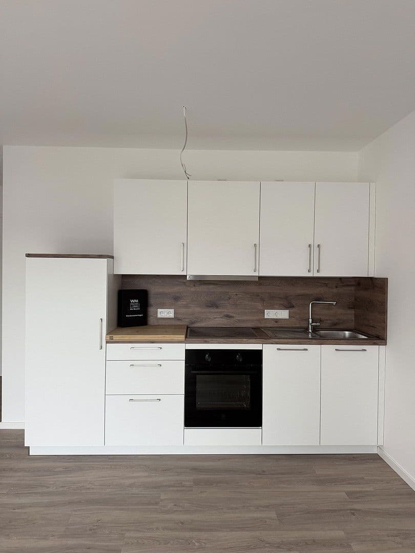 Pronájem bytu 2+1 55 m², Würzburger Str. 37, Stockstadt am Main, Bavorsko Pronájem bytu 2+1 55 m², Würzburger Str. 37, Stockstadt am Main, Bavorsko