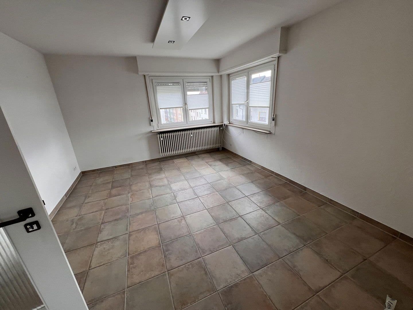 Prodej bytu 4+1 91 m², Bismarckstraße 56, Pforzheim, Bádensko-Württembersko Prodej bytu 4+1 91 m², Bismarckstraße 56, Pforzheim, Bádensko-Württembersko