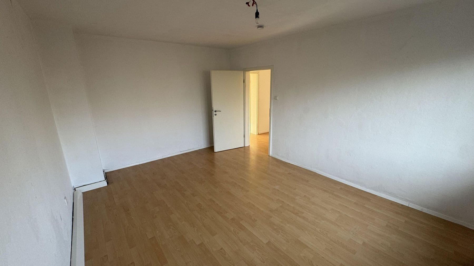 Pronájem bytu 3+1 64 m², Moers, Severní Porýní-Vestfálsko Pronájem bytu 3+1 64 m², Moers, Severní Porýní-Vestfálsko