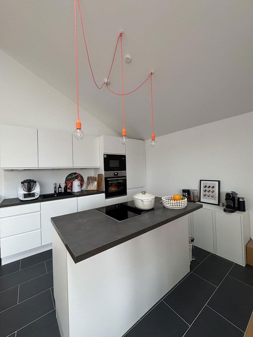 Pronájem bytu 2+1 70 m², Marktstraße 53, Frankfurt, Hessen Pronájem bytu 2+1 70 m², Marktstraße 53, Frankfurt, Hessen