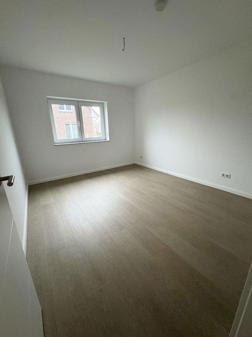 Pronájem domu 134 m², pozemek 1.484 m², Elbuferstraße 51, Tespe, Dolní Sasko Pronájem domu 134 m², pozemek 1.484 m², Elbuferstraße 51, Tespe, Dolní Sasko