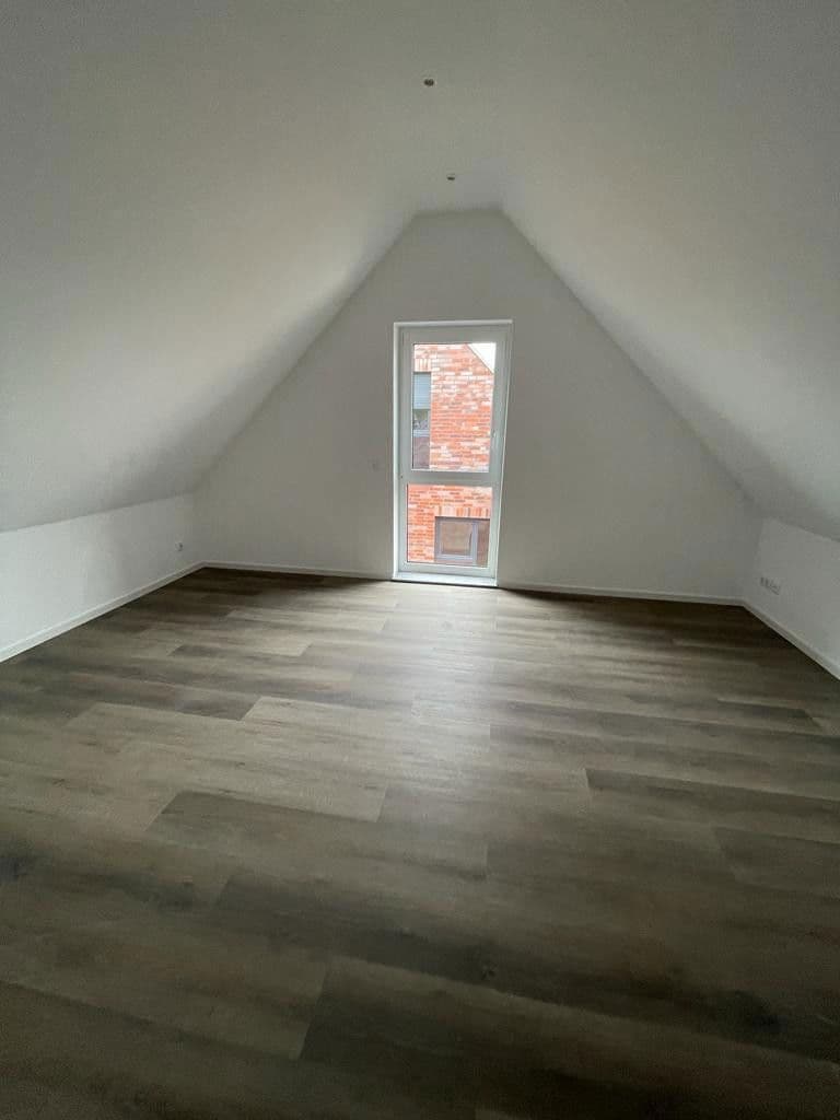 Pronájem bytu 3+1 115 m², Poststraße 1, Bienenbüttel, Dolní Sasko Pronájem bytu 3+1 115 m², Poststraße 1, Bienenbüttel, Dolní Sasko