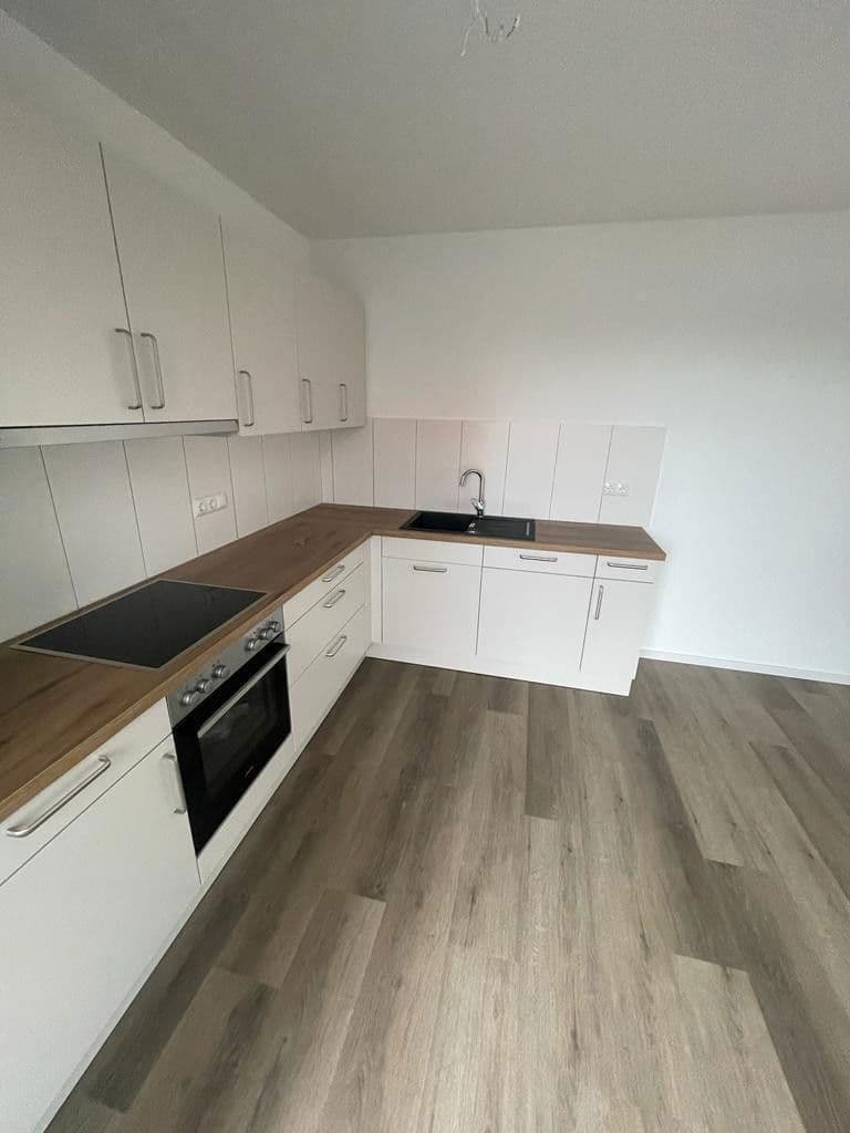 Pronájem bytu 3+1 115 m², Poststraße 1, Bienenbüttel, Dolní Sasko Pronájem bytu 3+1 115 m², Poststraße 1, Bienenbüttel, Dolní Sasko