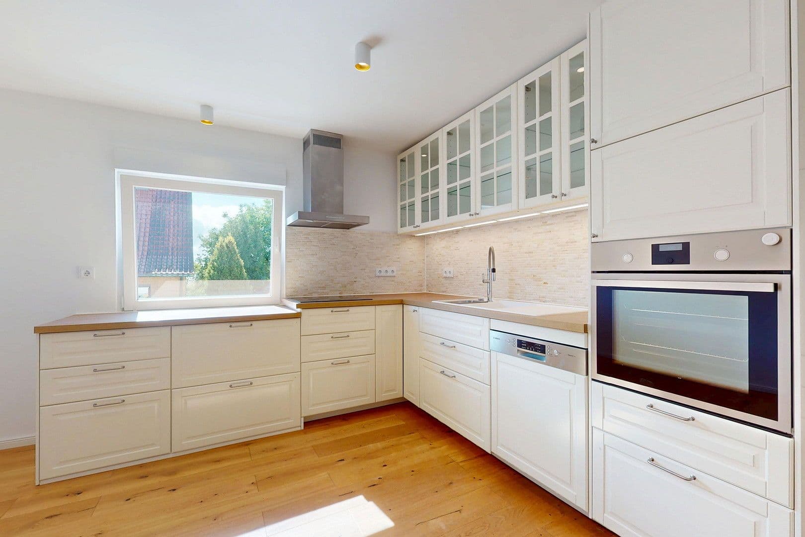 Prodej bytu 3+1 110 m², Schönaich, Bádensko-Württembersko Prodej bytu 3+1 110 m², Schönaich, Bádensko-Württembersko