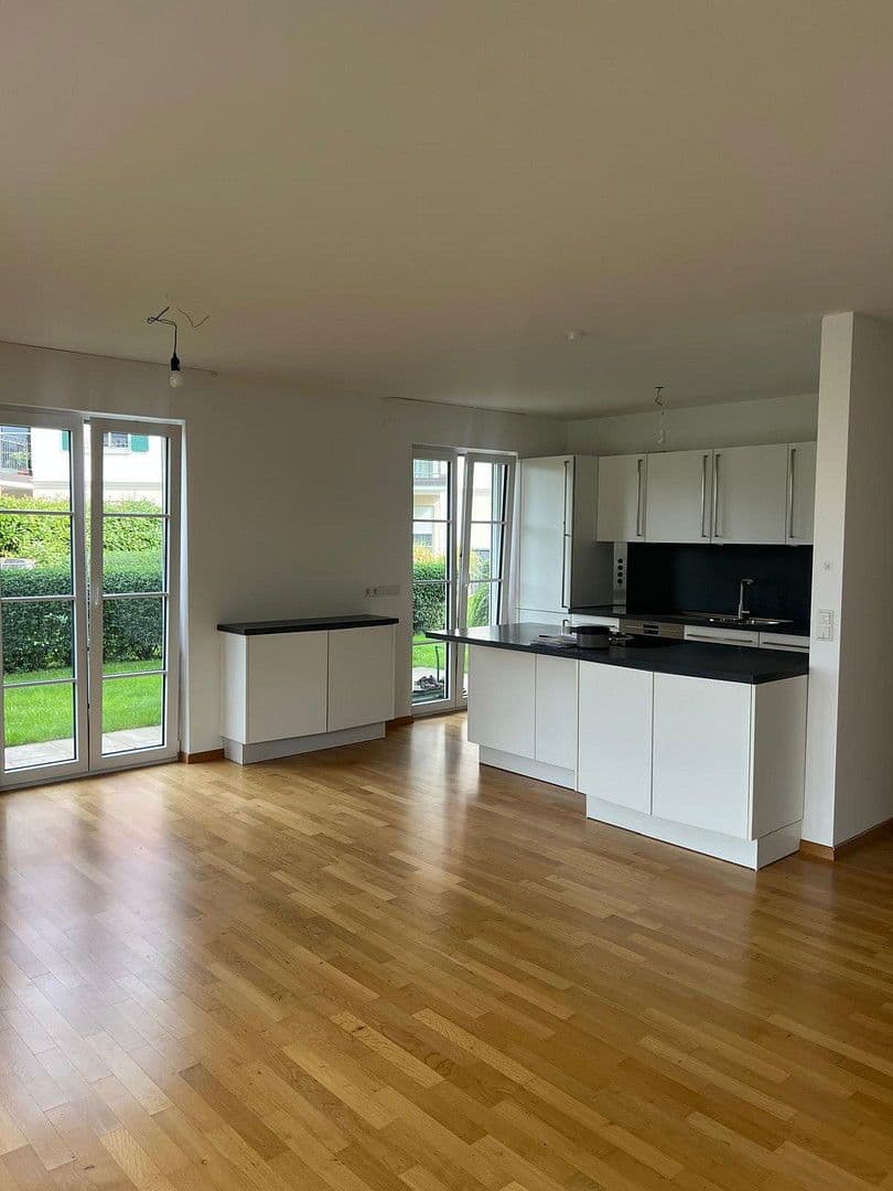 Pronájem bytu 2+kk 93 m², Geothestraße 9, Langenargen, Bádensko-Württembersko Pronájem bytu 2+kk 93 m², Geothestraße 9, Langenargen, Bádensko-Württembersko