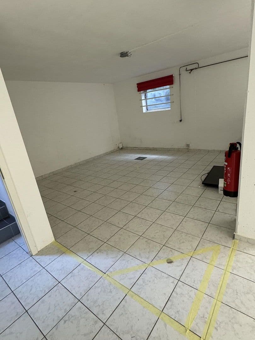 Prodej kanceláře 218 m², Augsburger Straße 14, Fischach, Bavorsko Prodej kanceláře 218 m², Augsburger Straße 14, Fischach, Bavorsko