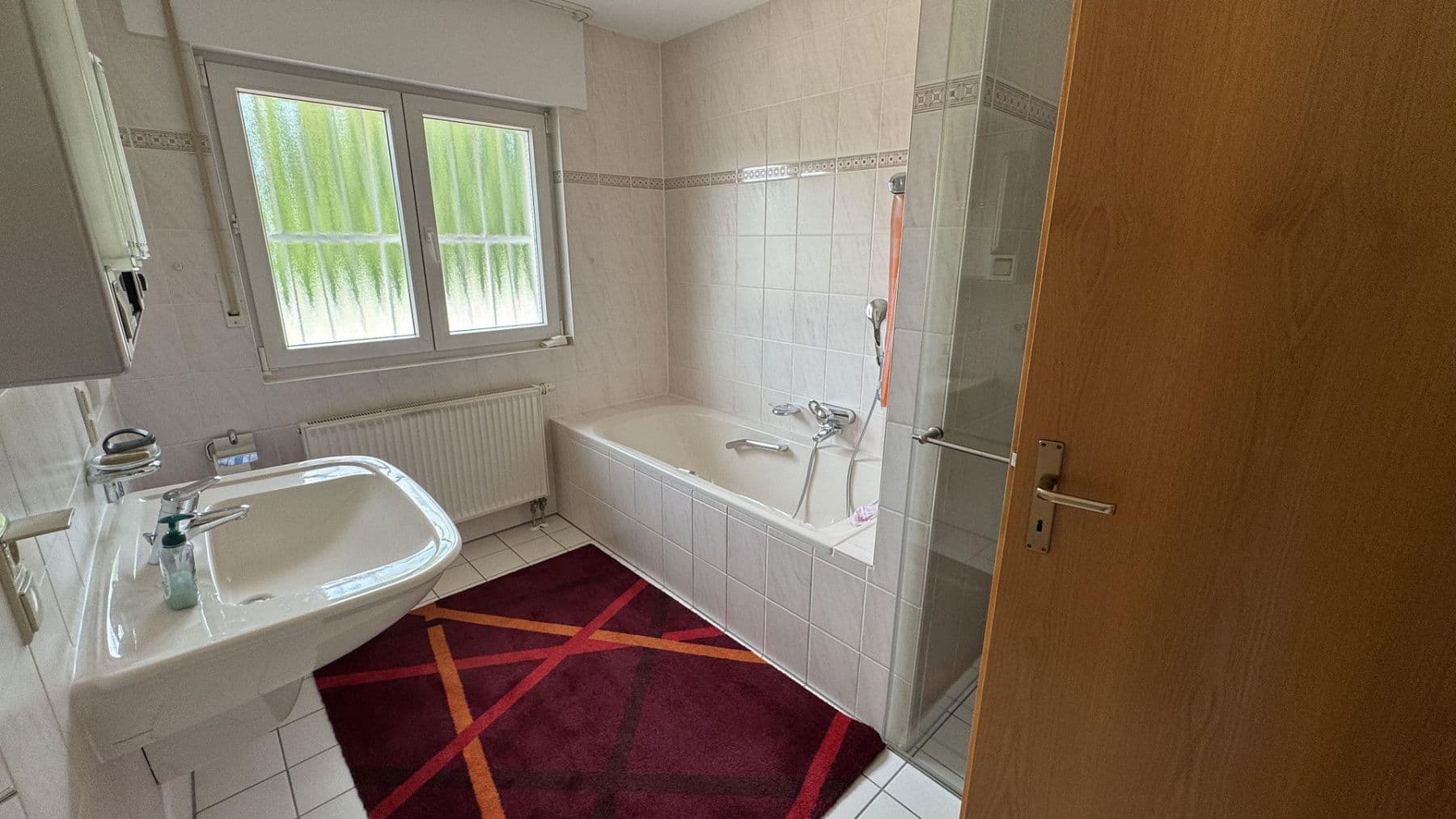 Prodej nebytového prostoru 6.330 m², Kämpfelbach, Bádensko-Württembersko Prodej nebytového prostoru 6.330 m², Kämpfelbach, Bádensko-Württembersko