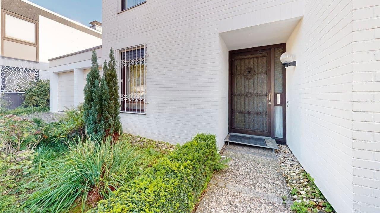 Prodej domu 232 m², pozemek 600 m², Erkrath, Severní Porýní-Vestfálsko Prodej domu 232 m², pozemek 600 m², Erkrath, Severní Porýní-Vestfálsko