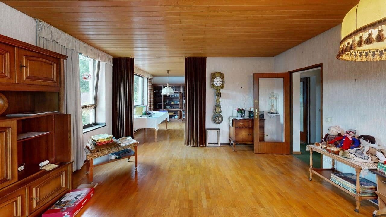 Prodej domu 232 m², pozemek 600 m², Erkrath, Severní Porýní-Vestfálsko Prodej domu 232 m², pozemek 600 m², Erkrath, Severní Porýní-Vestfálsko