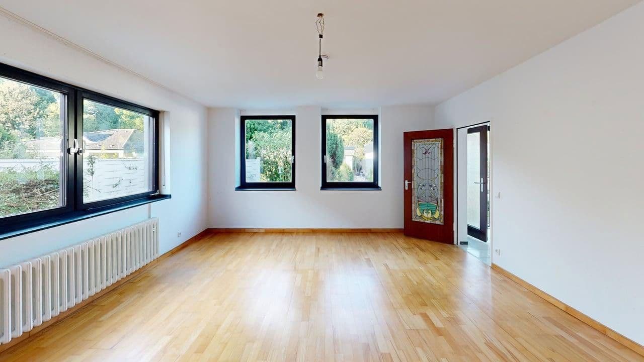 Prodej domu 232 m², pozemek 600 m², Erkrath, Severní Porýní-Vestfálsko Prodej domu 232 m², pozemek 600 m², Erkrath, Severní Porýní-Vestfálsko