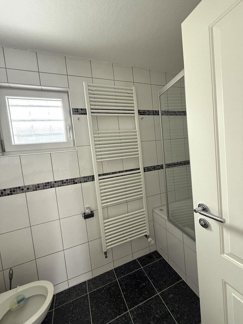 Prodej domu 237 m², pozemek 610 m², Mühlacker, Bádensko-Württembersko Prodej domu 237 m², pozemek 610 m², Mühlacker, Bádensko-Württembersko