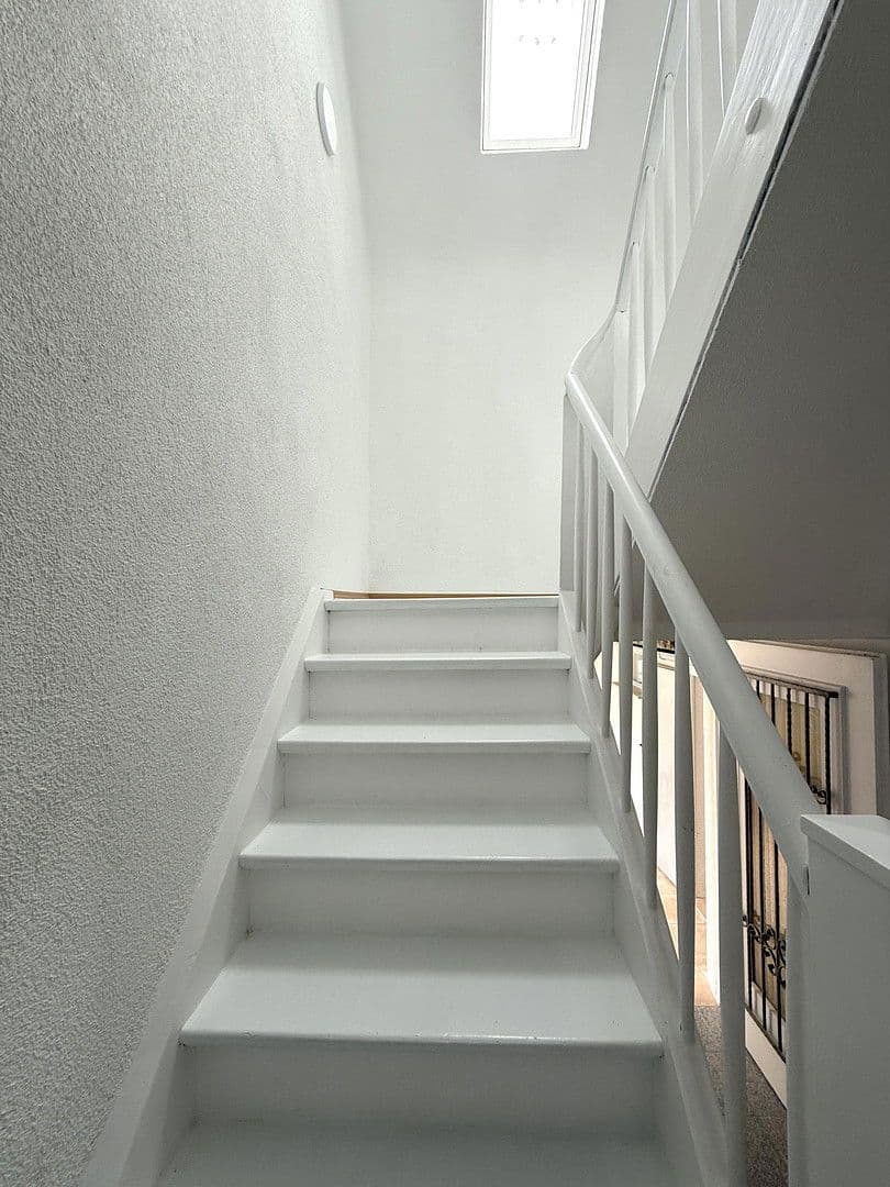 Prodej domu 237 m², pozemek 610 m², Mühlacker, Bádensko-Württembersko Prodej domu 237 m², pozemek 610 m², Mühlacker, Bádensko-Württembersko