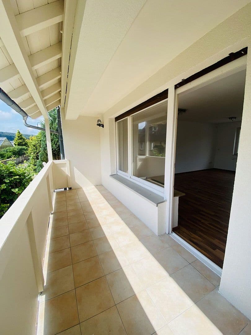 Prodej domu 237 m², pozemek 610 m², Mühlacker, Bádensko-Württembersko Prodej domu 237 m², pozemek 610 m², Mühlacker, Bádensko-Württembersko