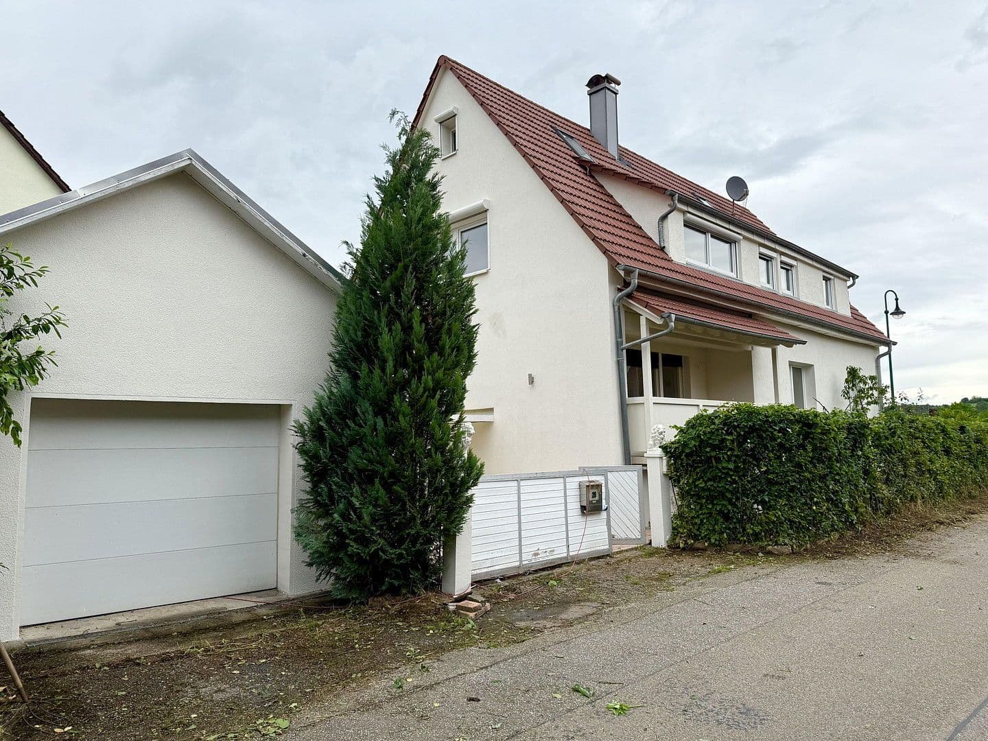 Prodej domu 237 m², pozemek 610 m², Mühlacker, Bádensko-Württembersko Prodej domu 237 m², pozemek 610 m², Mühlacker, Bádensko-Württembersko