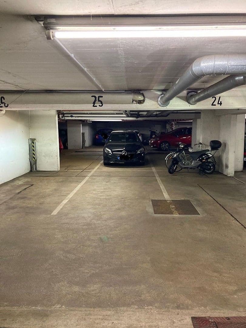 Pronájem garáže, Dürener Str. 89, Köln, Severní Porýní-Vestfálsko Pronájem garáže, Dürener Str. 89, Köln, Severní Porýní-Vestfálsko